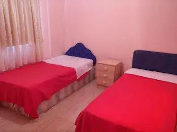 St. Mamas Apts Apartman