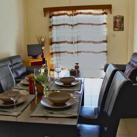 Apartman St. Mamas Apts